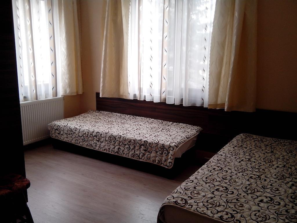 Advel Guest Hous Otel Madzhare Oda fotoğraf