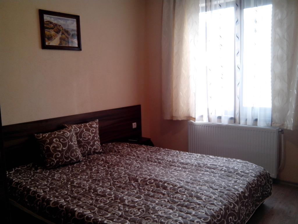 Advel Guest Hous Otel Madzhare Oda fotoğraf
