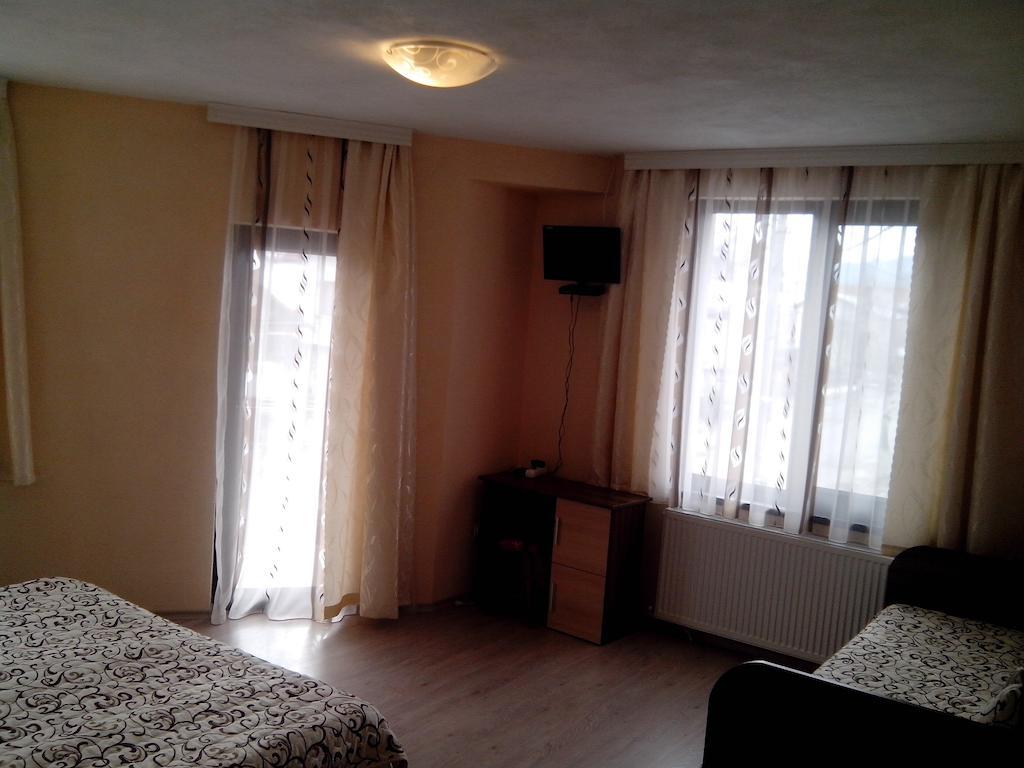 Advel Guest Hous Otel Madzhare Oda fotoğraf